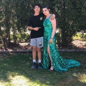 Sherri hill prom dress